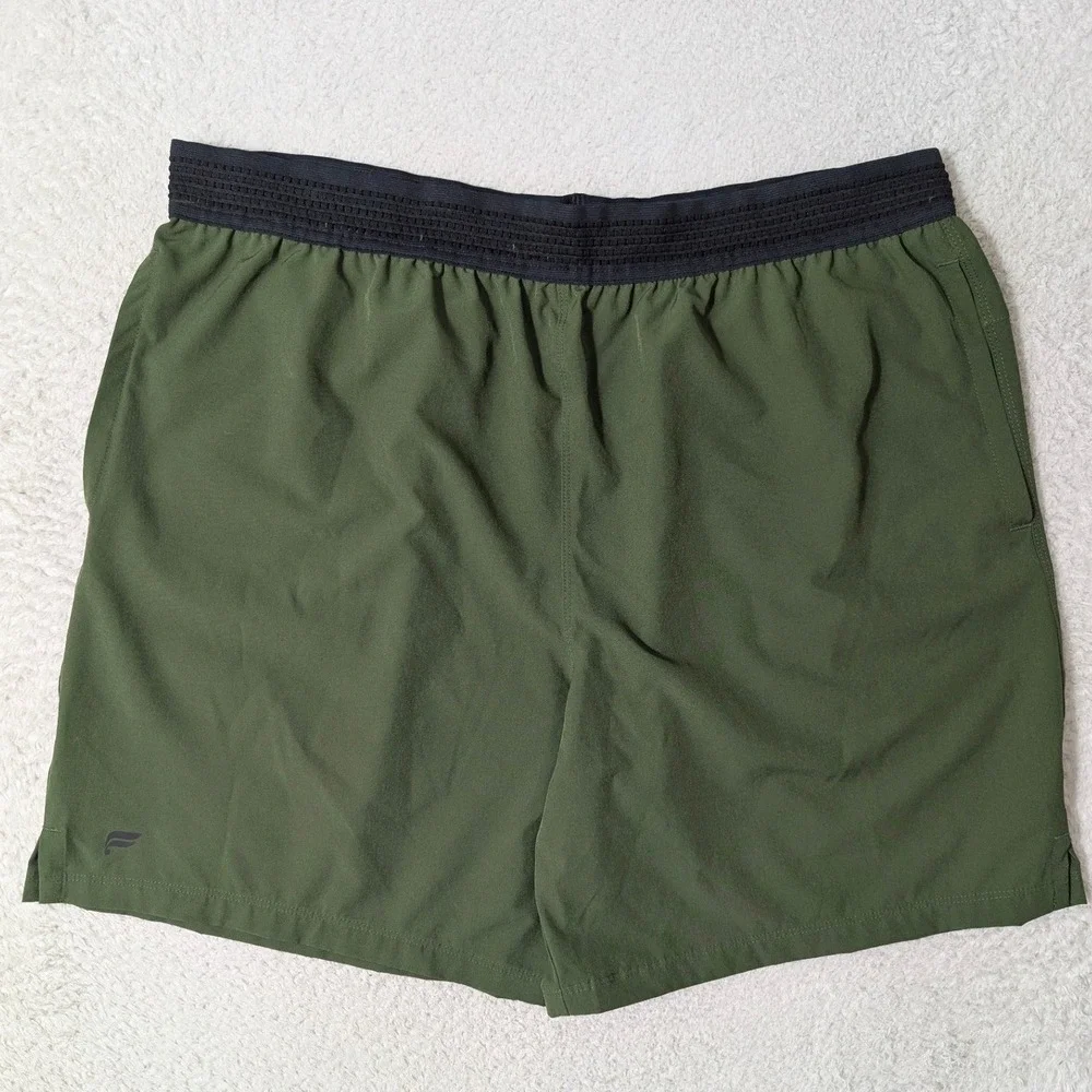 Fabletics One Short‎ Mens XL Olive Green 34/7 Athletic Training Stretch